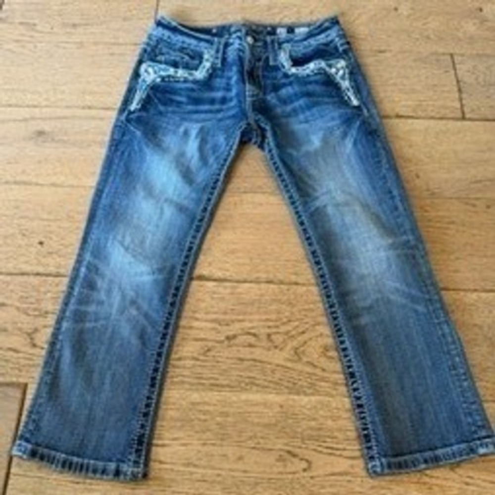 Miss Me Capri Jeans 27 Blue Excellent Embellished Flap Pocket Signature (1686)